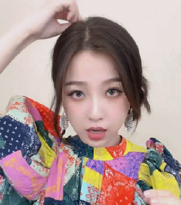 没剪掉发的女星,前段时间都在夸耀脑后的“低茄子”–星晚资源网抖音视频素材库-高清正版无水印图片文案下载-星晚资源网自媒体技巧23 没剪掉发的女星,前段时间都在夸耀脑后的“低茄子”–星晚资源网抖音视频素材库-高清正版无水印图片文案下载-星晚资源网自媒体技巧23