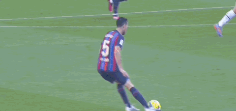 拉菲尼亚头球破门。