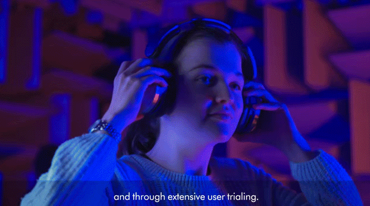 Dyson Zone™空气净化耳机降噪功能强大。