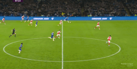 穆德里克打入精彩吊射。