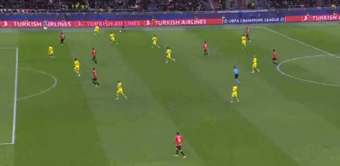 丘库埃泽打入在米兰的处子球。