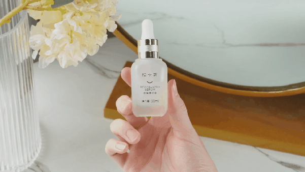 ▲<植卡美焕采精华液粤G妆网备字2022032786