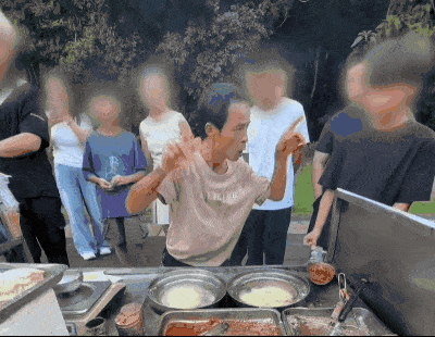 鸡排哥的摆摊日常