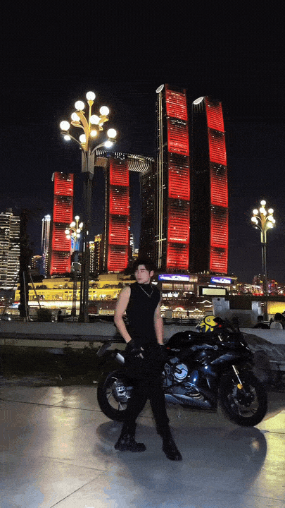 动图来源：抖音博主@加冰机车约拍