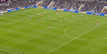 打开网易新闻 查看精彩图片