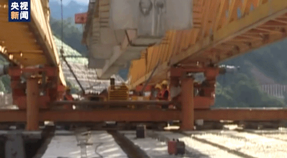  文哈一号大桥位于云南省普洱