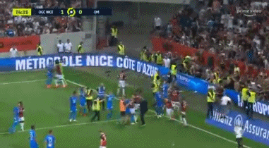 帕耶反击后，场面彻底失控