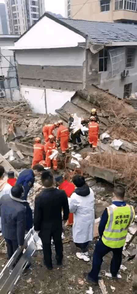 重庆武隆一单位食堂坍塌：已救出13人，其中3人遇难
