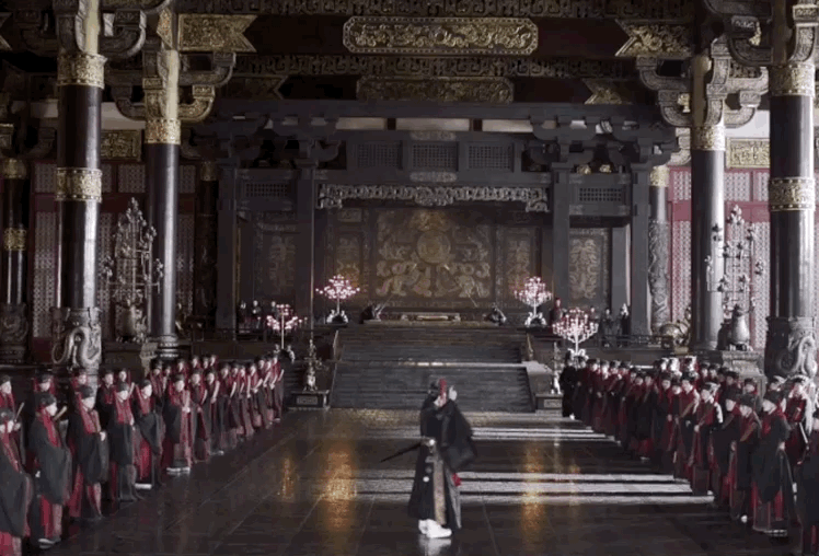 图丨电视剧《大秦赋》中的秦始皇嬴政