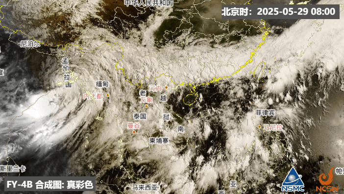 △云图上清晰可见来自印度洋的大量水汽乘着西南风进入我国，并为绵延数千公里的主雨带提供部分水汽支持。