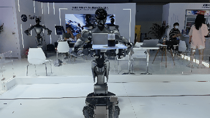 WAIC机器人探展：我被全场最靓的崽「Moz1」种草了