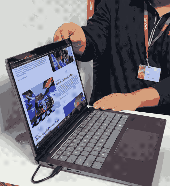 ▲ThinkBook VertiFlex概念机