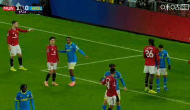 近4轮仅1胜！曼联1-1送狼队终结12连败 齐尔克泽破门舍什科失良机