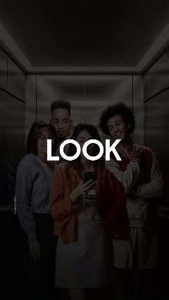 在拥挤的公共场所，防窥保护可以免于密码被旁人看到