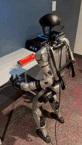 图 8 Ψ₀ 展示的真机任务：抽出薯片筒，扔垃圾，双手抱物下蹲