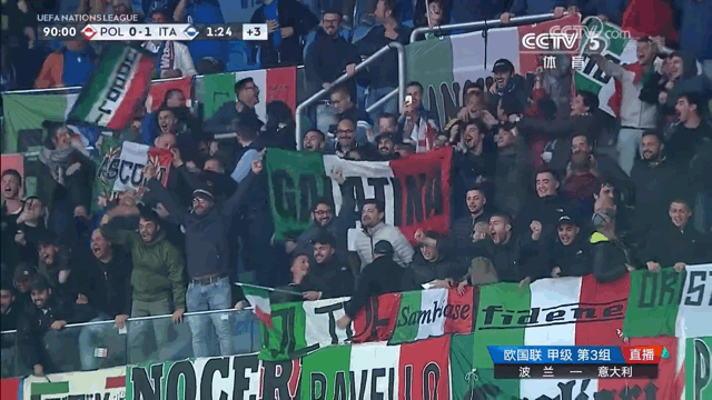 意大利众将庆祝进球