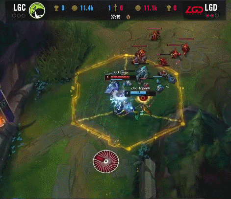 LGD卡牌大招飞上,配合合狗熊击杀青钢影