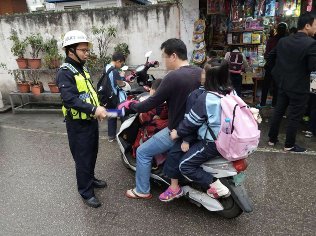 两轮电动车是不少人代步的选择