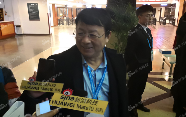 熊晓鸽抵达乌镇