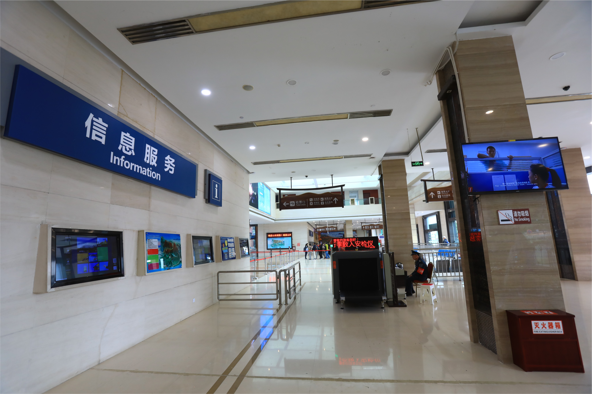 肯博娱乐官网,11米长画无锡风光!无锡这位老伯好厉害 还患有帕金森病
