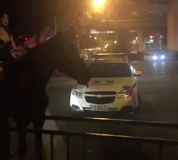 新民快评|网红嚣张 法律无力剑网3开启水牢