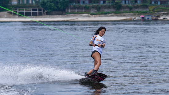 2021年重庆长寿湖滑水俱乐部邀请赛成功举行近百名选手参赛