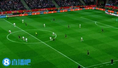 逆转！波兰2-1阿尔巴尼亚晋级附加赛决赛 莱万破门泽林斯基世界波_乐游天下