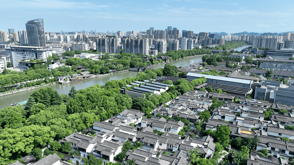 新华全媒+·中国大运河申遗成功十周年｜在京杭大运河南端来场“City Walk”_新浪新闻