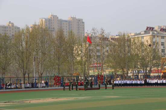 菏泽开发区在广州路中学举办2019年全区中小学运动会
