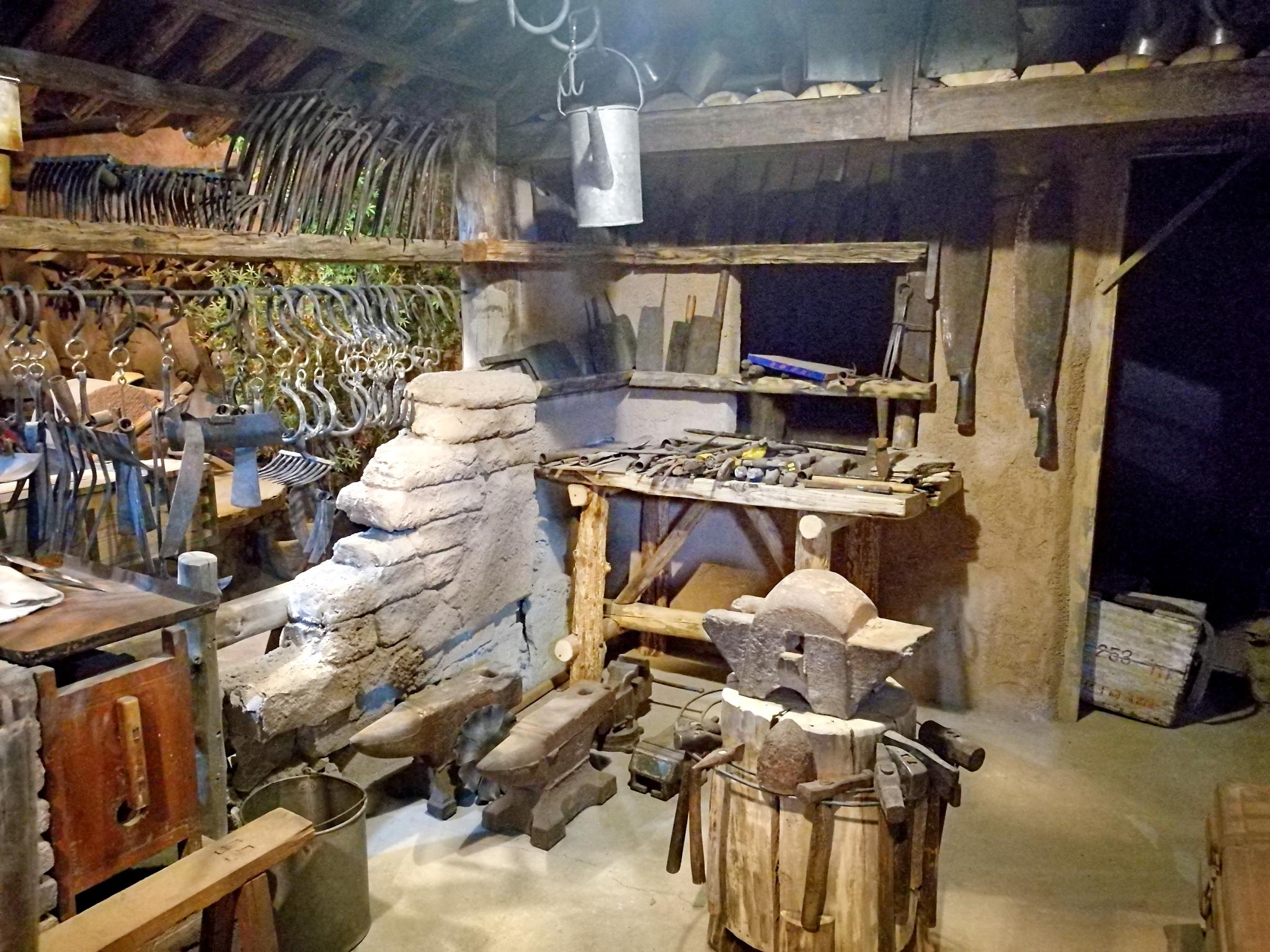 照相馆纺织坊豆腐坊地毯厂房铁匠炉木匠坊毛匠坊油坊