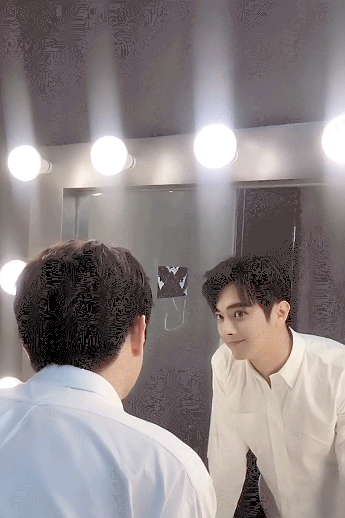 于正旗下两大帅哥:许凯,宋威龙