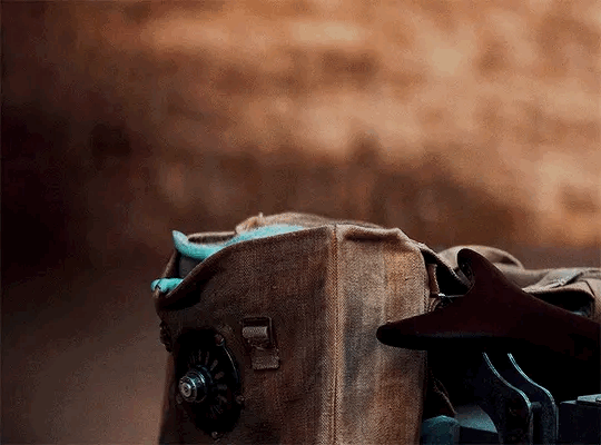 冒头的咕咕~~~|曼达|尤达|宝宝_新浪新闻