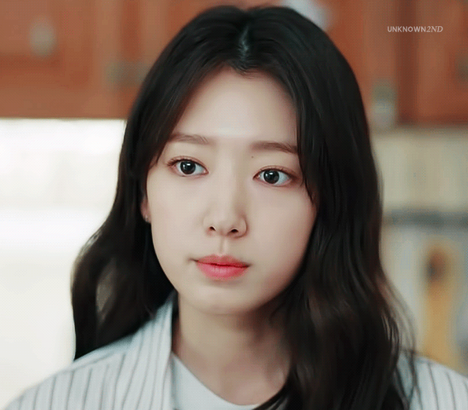 朴信惠公布明年与崔泰俊结婚并已经怀孕了