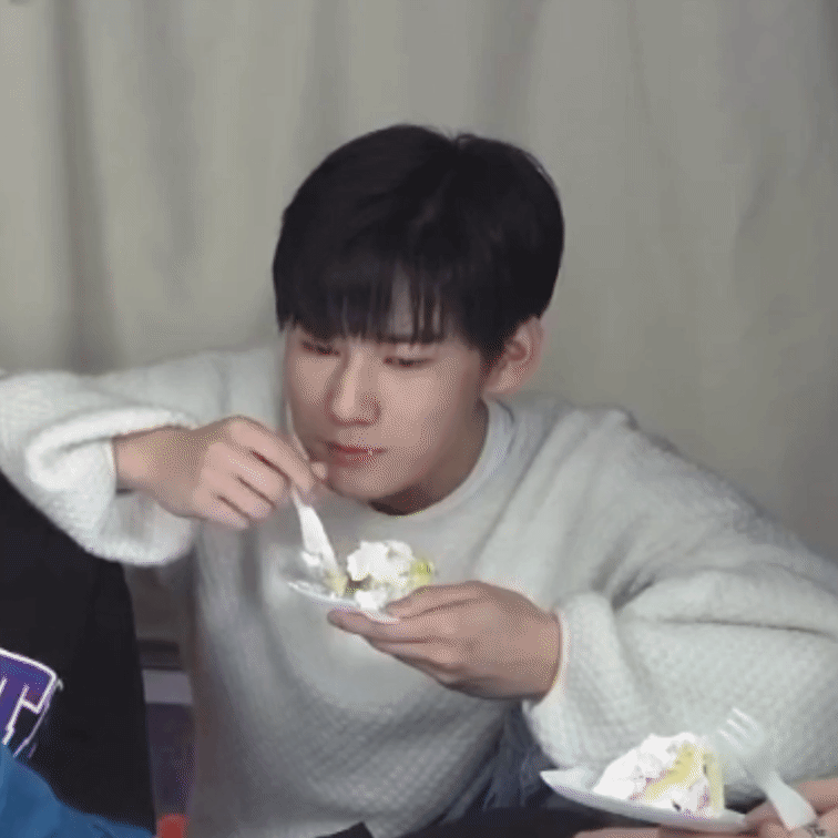 张真源吃东西小合集看张哥吃东西真的好有食欲