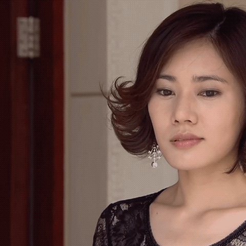 分享一组高姗姗艾丽动图表情包