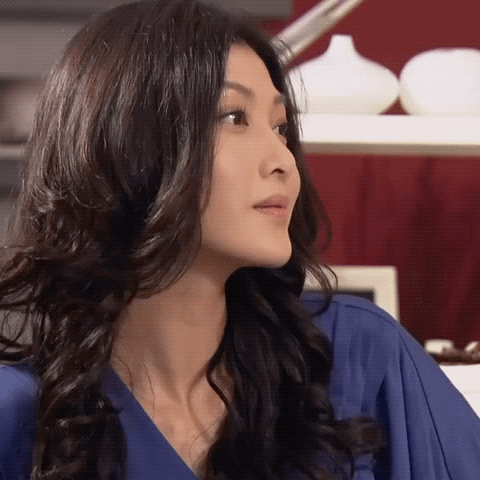 分享一组高姗姗艾丽动图表情包