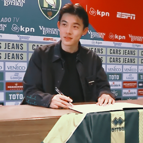 李嗣镕03年生中国足球运动员71