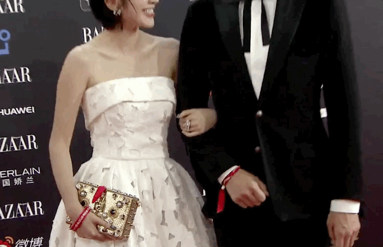 〰️看脸分析——甜心少女变可爱妈咪啦 〰️唐艺昕式笑容让