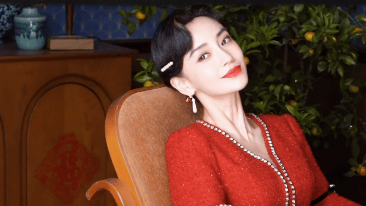 杨颖复古港风造型好米～这次的造型师真的好懂我们!