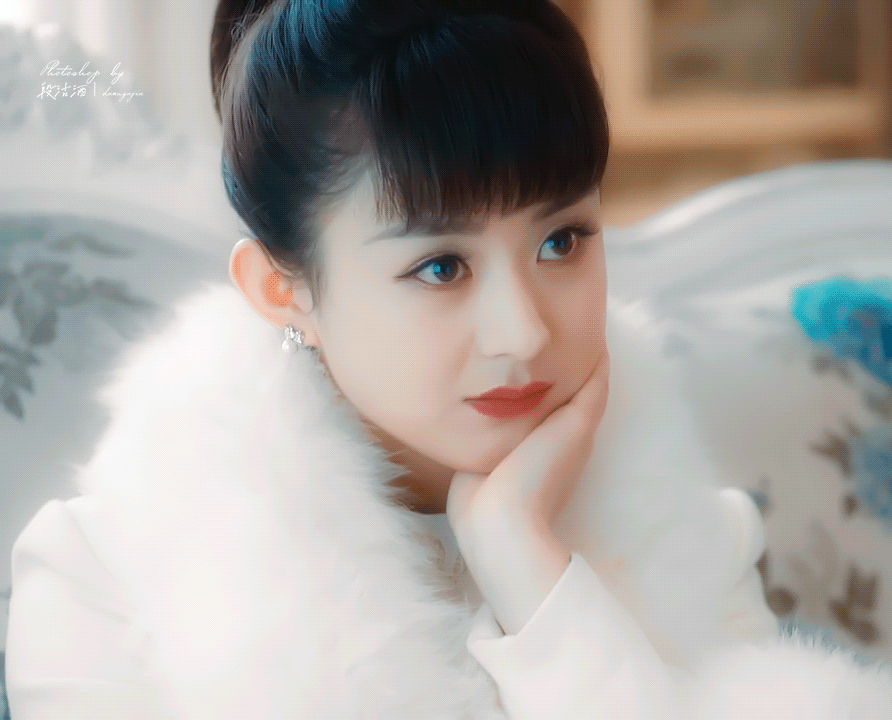 赵丽颖红毯托脸好可爱呀,梦回尹新月|尹新月|赵丽颖|可爱_新浪新闻