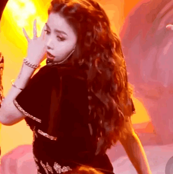 the9官博官宣队长安崎,是成员们内部投票选择的,结