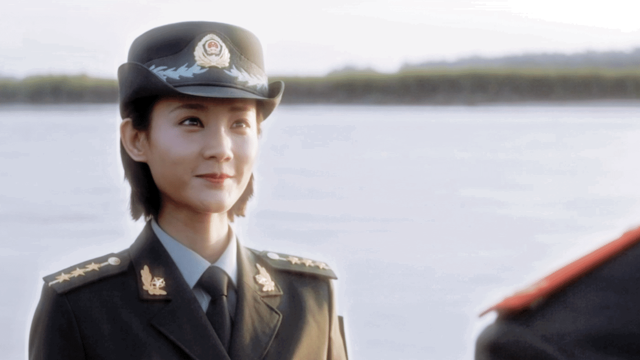 李一桐|军装|穿着_新浪新闻