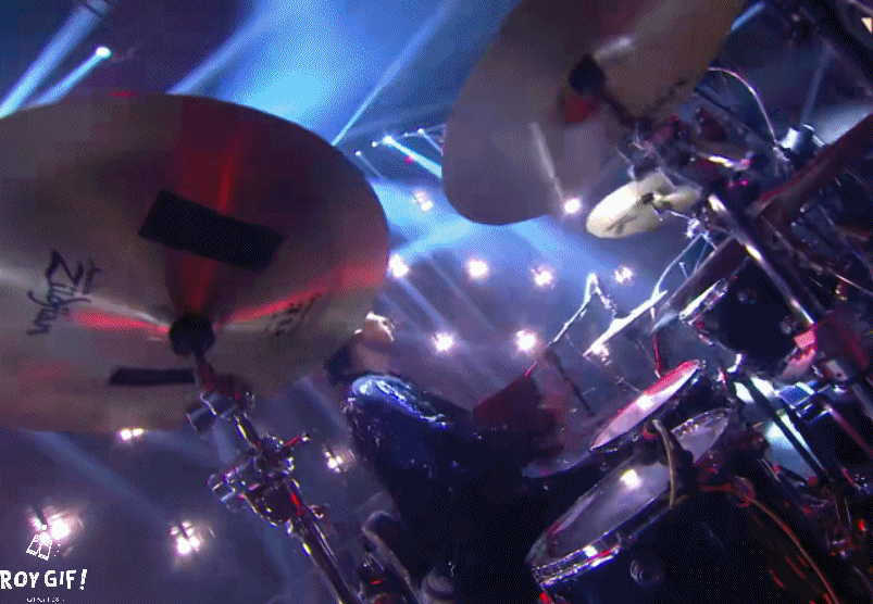 真的很爱看一些帅哥敲架子鼓王一博张艺兴王源王嘉尔马嘉琪