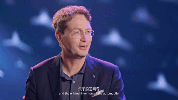 人气数码博主何同学遇见康松林……__财经头条__新浪财经
