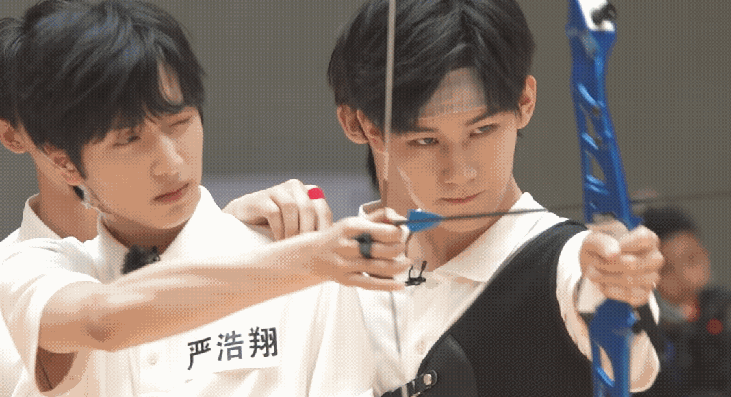 贺峻霖 ​那就是让我入坑的今年运动会射箭场面啊马嘉祺