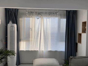 从动图可以看出,无论是窗帘还是布帘,开启和关闭的过程都是平滑且响应