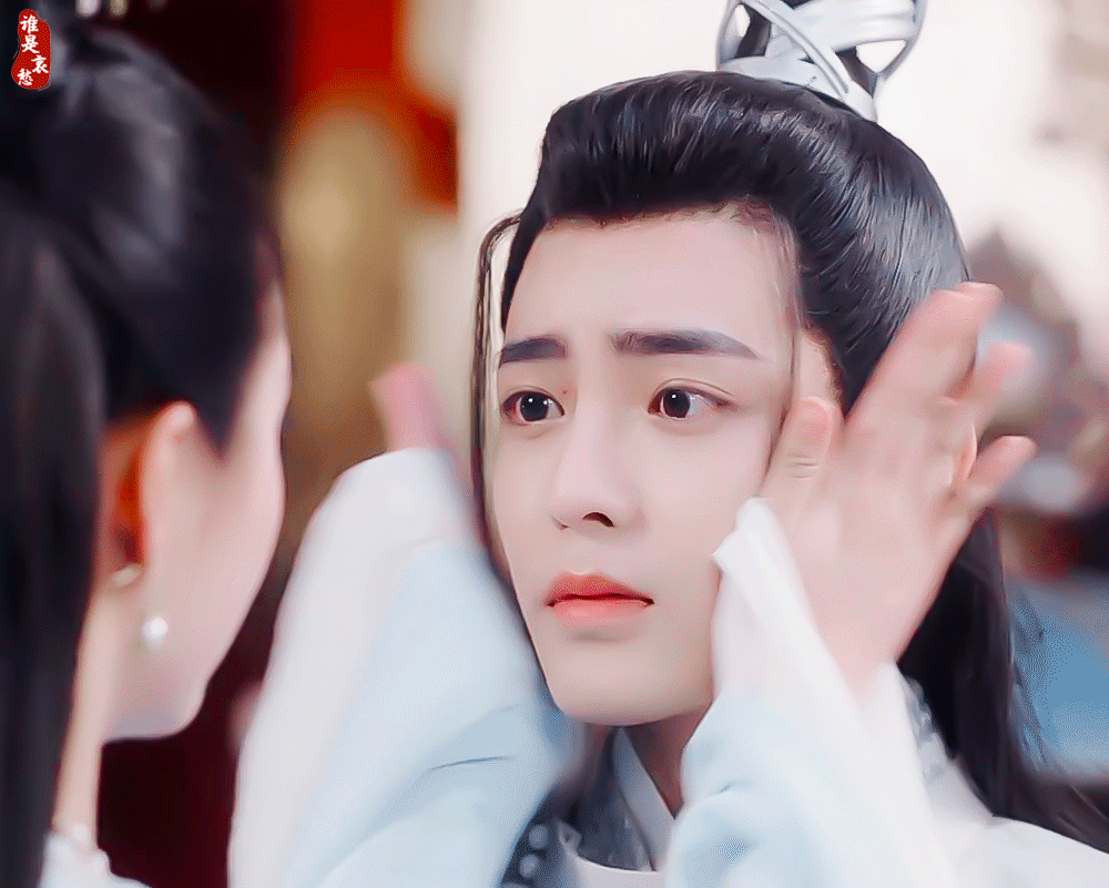 侯明昊|关晓彤_新浪新闻