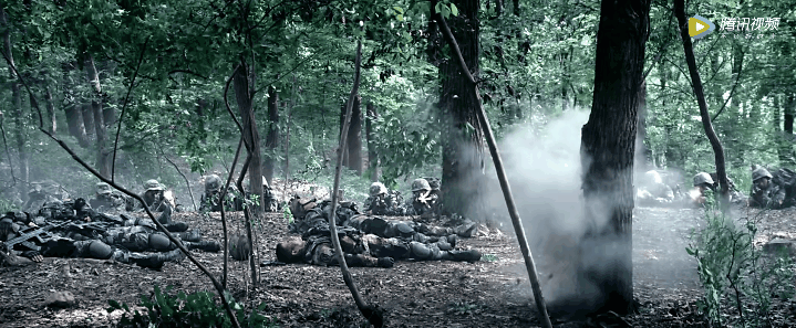 加特林机枪和电锯比赛砍树哪个更快丨轻武专栏