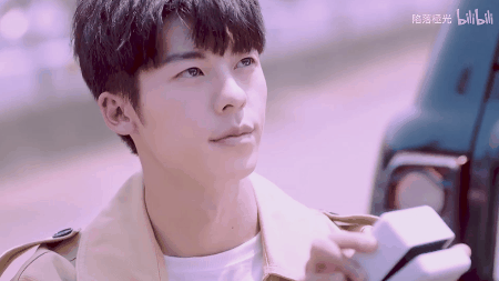 他俩化身成为海峡两岸的一对时空恋旅人,恨不得分分钟剪出《君の名は