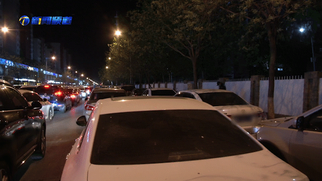 影响周边通行车辆随意停放也带来一些问题不过客流旺姚村夜市非常火爆